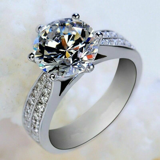 Elegant Cubic Zirconia Solitaire Ring for Women